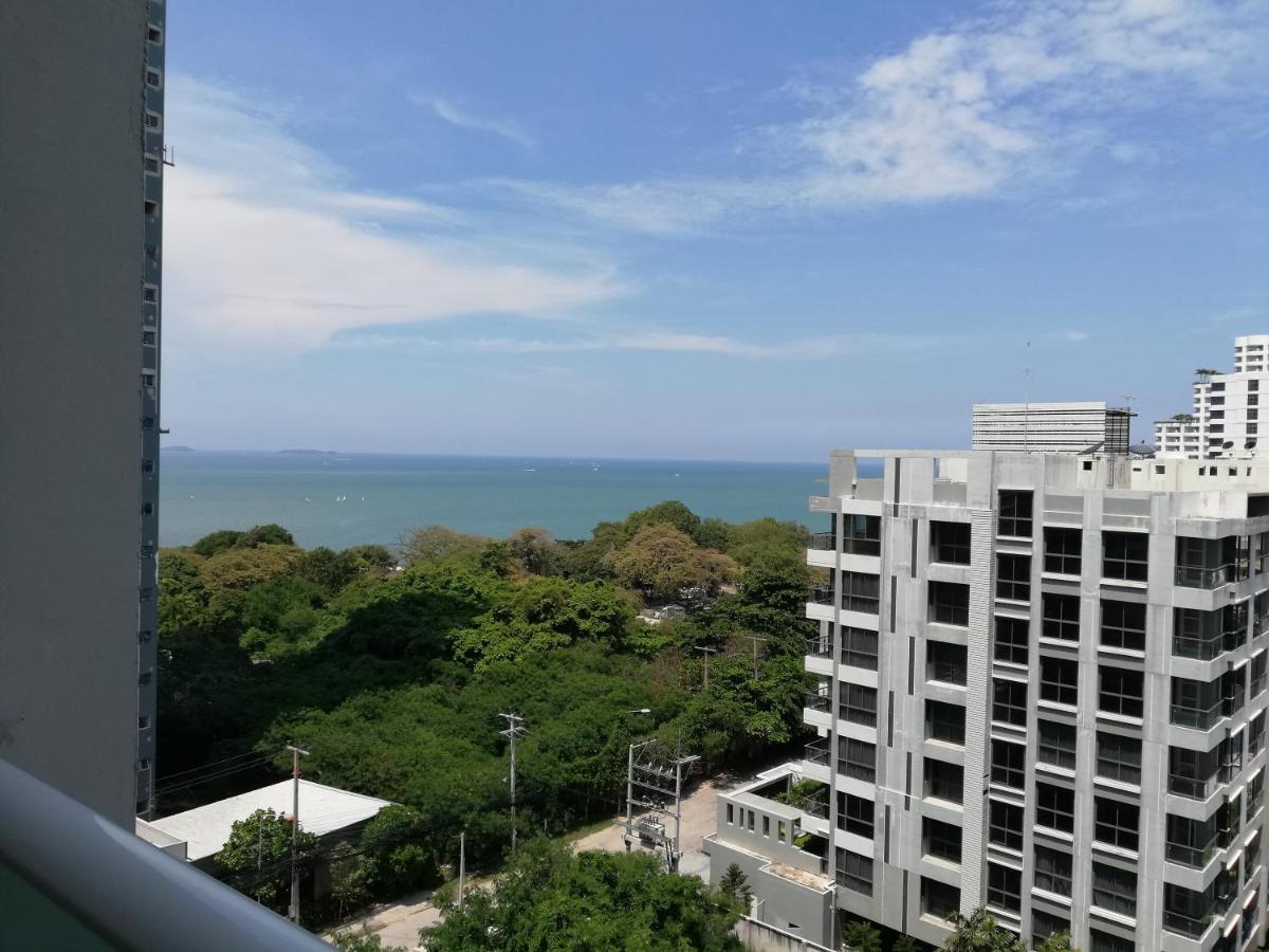 Cosy Beach View Apartments Pattaya Bagian luar foto