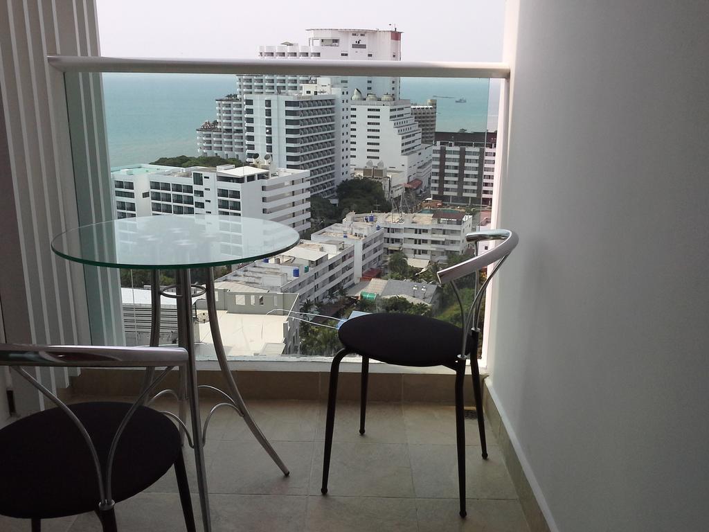 Cosy Beach View Apartments Pattaya Bagian luar foto