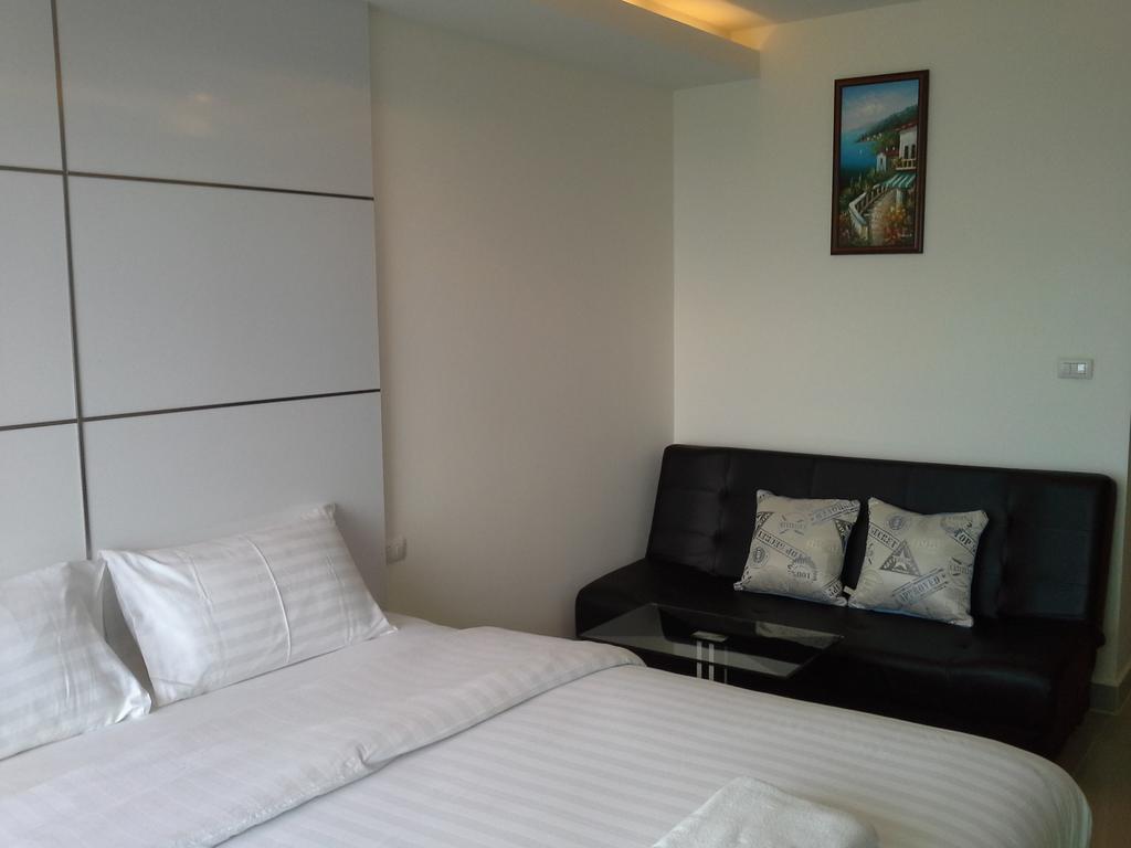 Cosy Beach View Apartments Pattaya Bagian luar foto