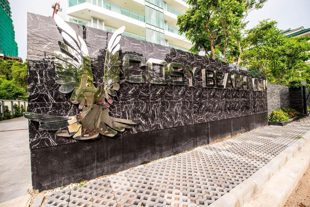 Cosy Beach View Apartments Pattaya Bagian luar foto