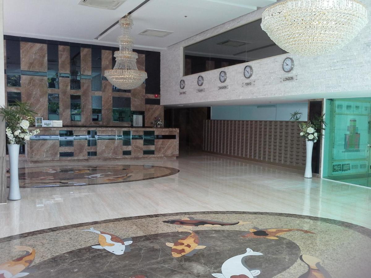 Cosy Beach View Apartments Pattaya Bagian luar foto
